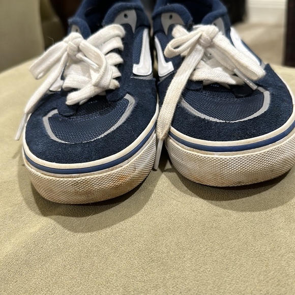 Navy blue Vans size 6.5 - Picture 3 of 5